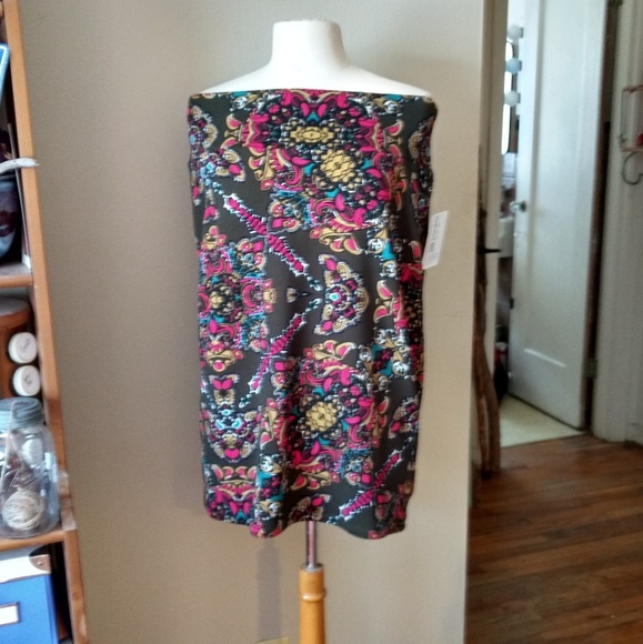 Cassie 3xl LulaRoe NWT - Picture 3 of 4